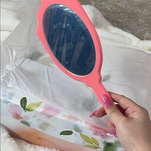 🌷Pr Benefit Rhinestone Mirror🌷 - Picture 3 of 3